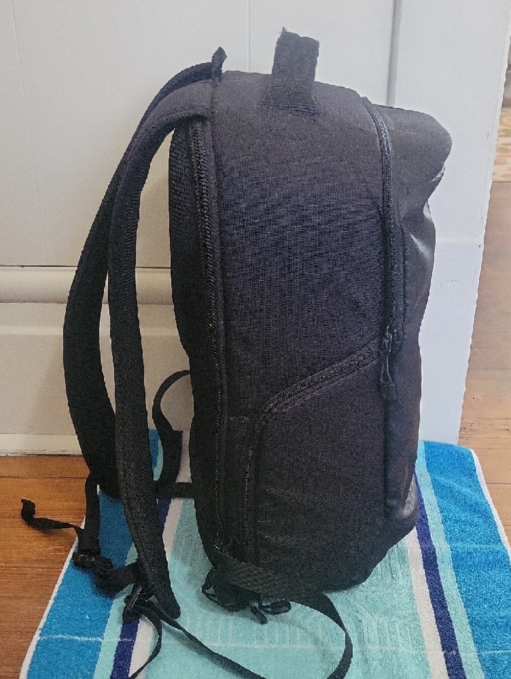 Lowpro Camera Backpack - Picture 2 of 15